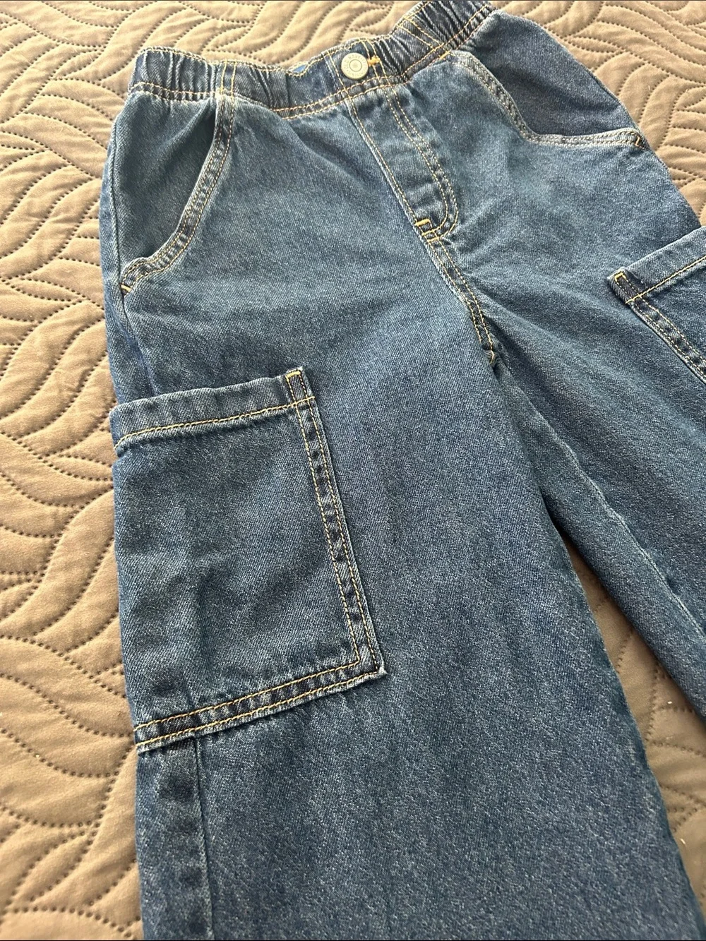 EUC - Old Navy Wide-Leg Cargo Jeans 👖
